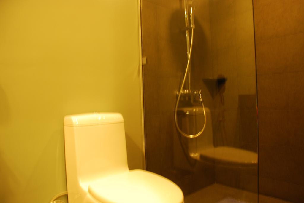 Amelie Hotel Manila Bagian luar foto
