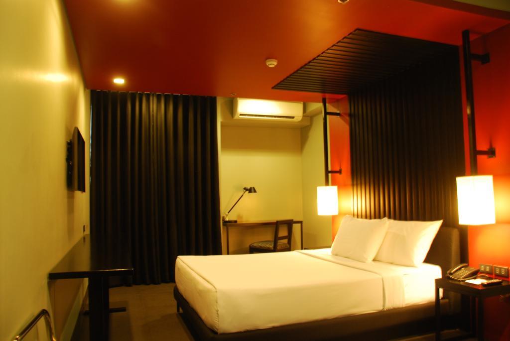 Amelie Hotel Manila Bagian luar foto