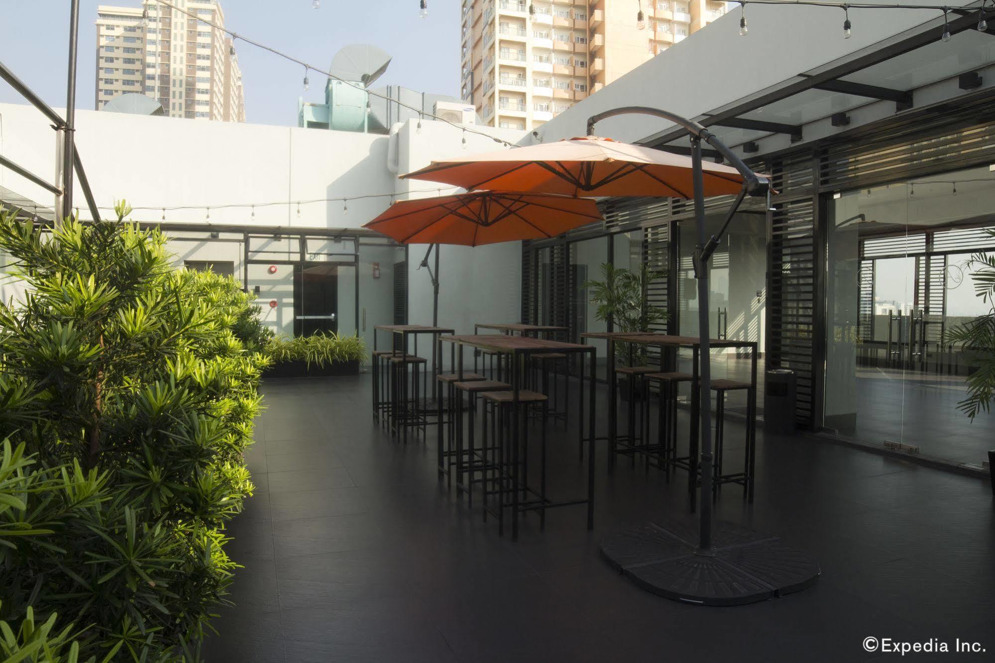 Amelie Hotel Manila Bagian luar foto