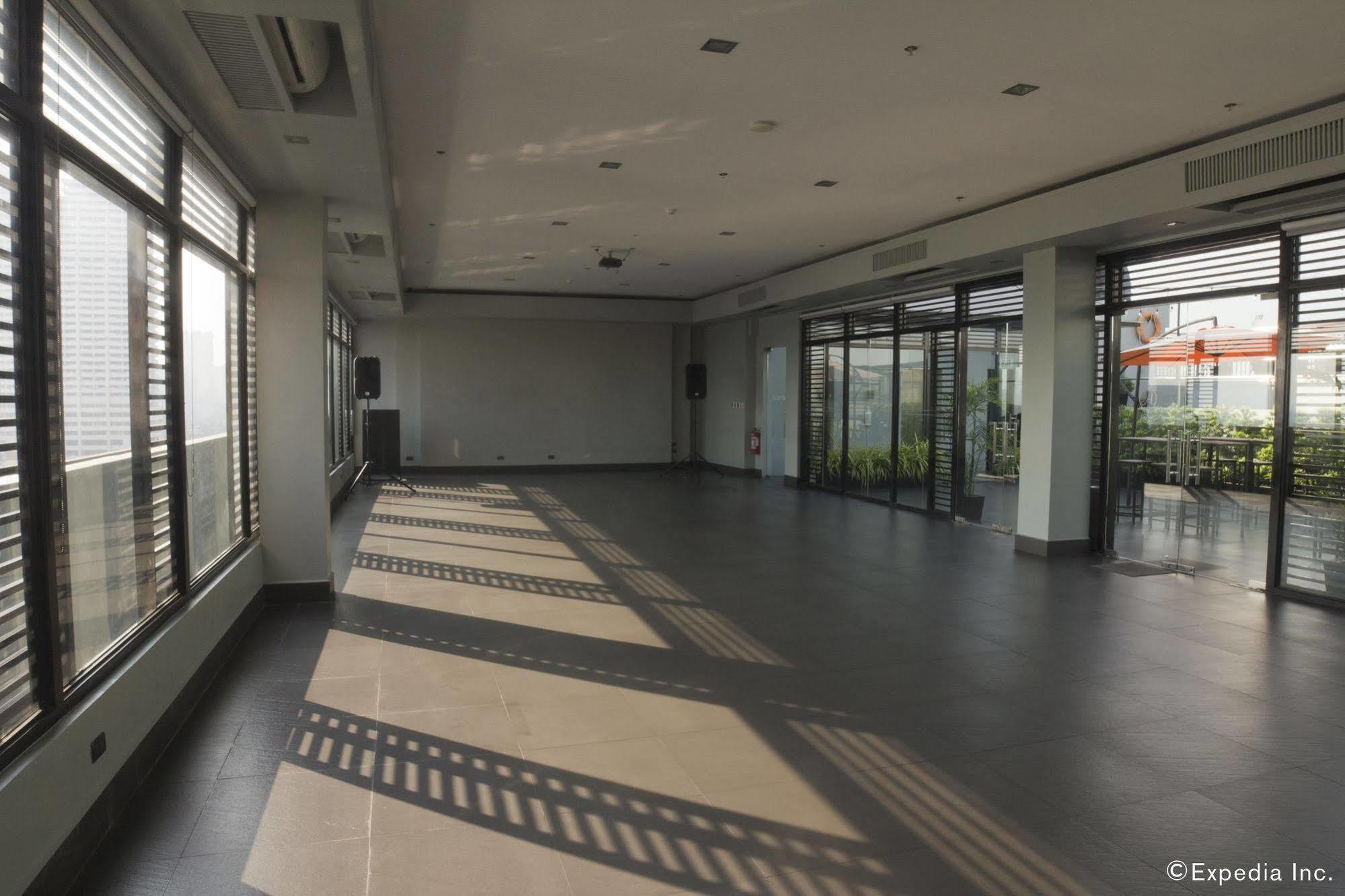 Amelie Hotel Manila Bagian luar foto