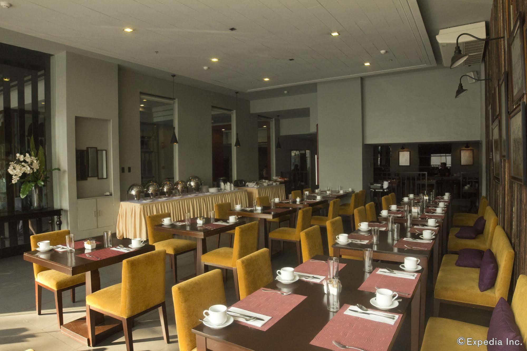 Amelie Hotel Manila Bagian luar foto