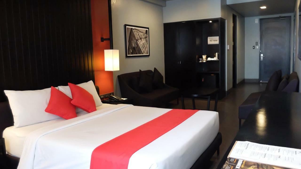 Amelie Hotel Manila Bagian luar foto