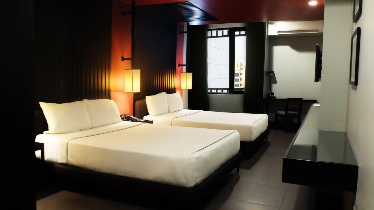 Amelie Hotel Manila Bagian luar foto