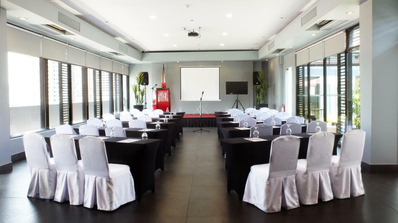 Amelie Hotel Manila Bagian luar foto
